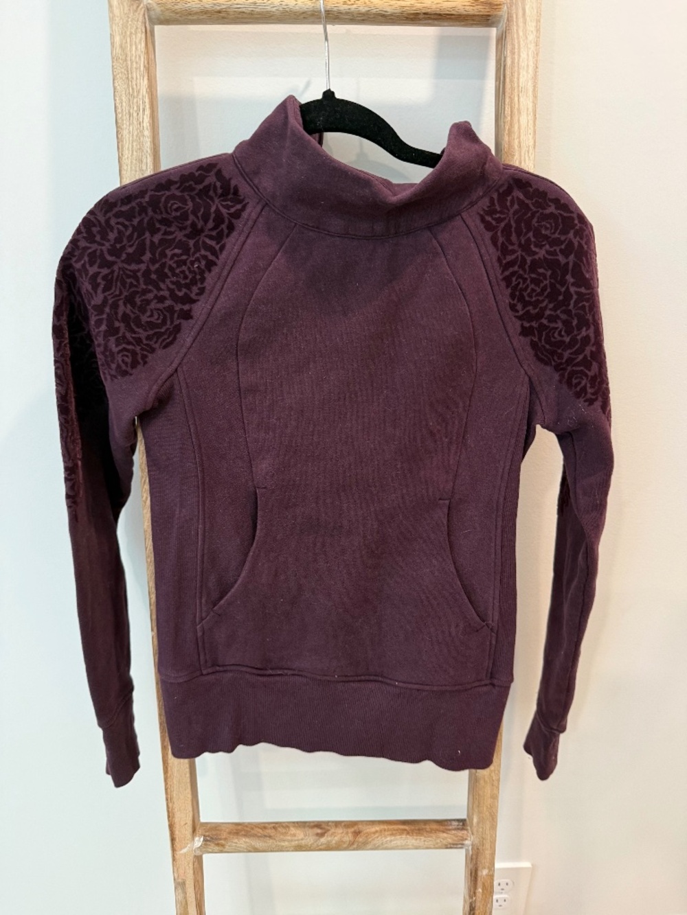 Lululemon Crewneck